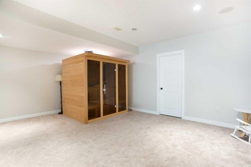 102-814 Memorial Drive Nw, Calgary, AB - Indoor