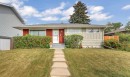 4920 Worcester Drive Sw, Calgary, AB  - Outdoor 