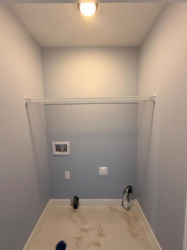 1999 Mccaskill Drive, Crossfield, AB - Indoor With Storage