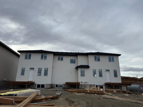 1999 Mccaskill Drive, Crossfield, AB - Outdoor