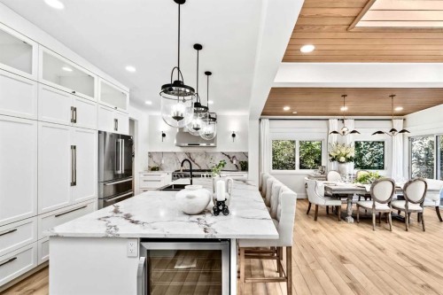 2332 Uxbridge Drive Nw, Calgary, AB - Indoor