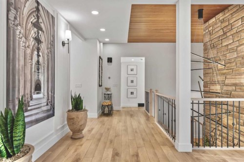 2332 Uxbridge Drive Nw, Calgary, AB - Indoor Photo Showing Other Room