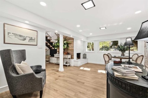 2332 Uxbridge Drive Nw, Calgary, AB - Indoor