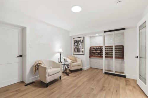 2332 Uxbridge Drive Nw, Calgary, AB - Indoor