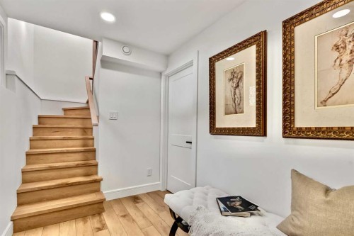 2332 Uxbridge Drive Nw, Calgary, AB - Indoor Photo Showing Other Room