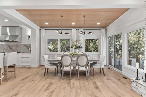 2332 Uxbridge Drive Nw, Calgary, AB - Indoor Photo Showing Dining Room
