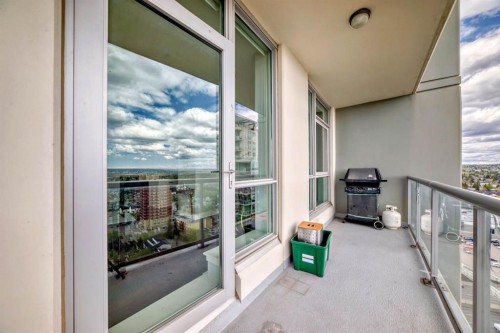 1907-77 Spruce Place Sw, Calgary, AB - Outdoor With Exterior