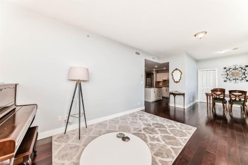 1907-77 Spruce Place Sw, Calgary, AB - Indoor