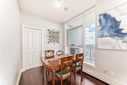 1907-77 Spruce Place Sw, Calgary, AB - Indoor