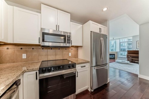 1907-77 Spruce Place Sw, Calgary, AB - Indoor Photo Showing Kitchen With Stainless Steel Kitchen