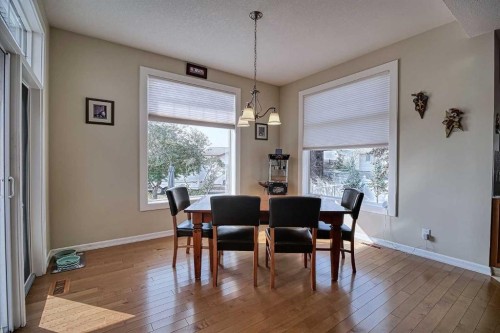 409 9 Street, Beiseker, AB - Indoor Photo Showing Dining Room