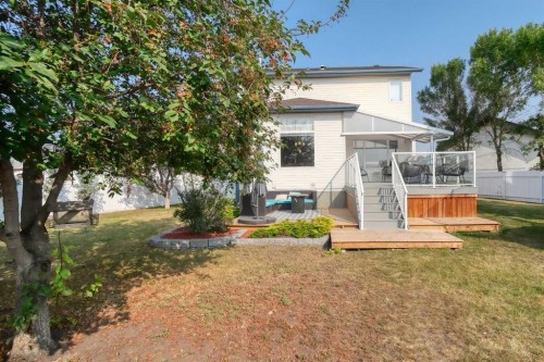 409 9 Street, Beiseker, AB - Outdoor With Deck Patio Veranda