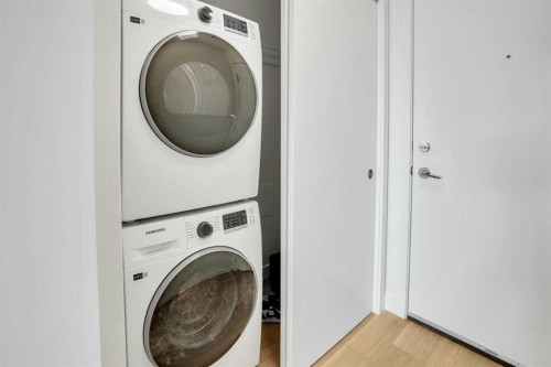 2512-8500 19 Avenue Se, Calgary, AB - Indoor Photo Showing Laundry Room