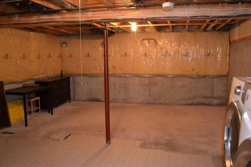 21 Country Hills Rise Nw, Calgary, AB - Indoor Photo Showing Basement