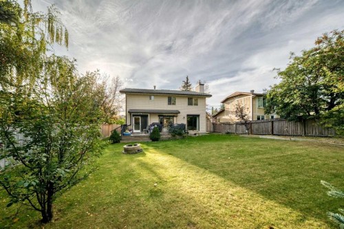 983 Woodbine Boulevard Sw, Calgary, AB - Outdoor