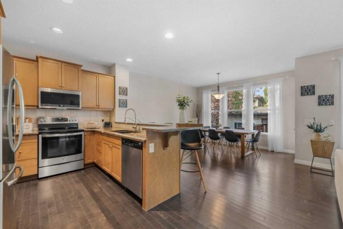86 Auburn Glen Circle Se, Calgary, AB - Indoor Photo Showing Kitchen