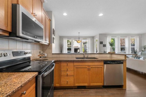 86 Auburn Glen Circle Se, Calgary, AB - Indoor Photo Showing Kitchen