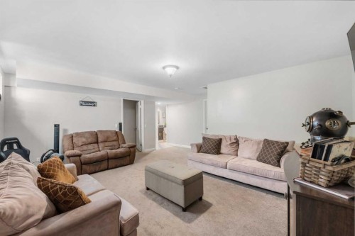 86 Auburn Glen Circle Se, Calgary, AB - Indoor Photo Showing Living Room
