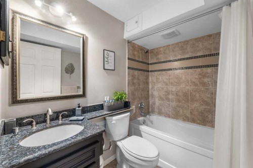 86 Auburn Glen Circle Se, Calgary, AB - Indoor Photo Showing Bathroom