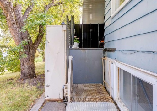 70 Allandale Close Se, Calgary, AB - Outdoor With Exterior