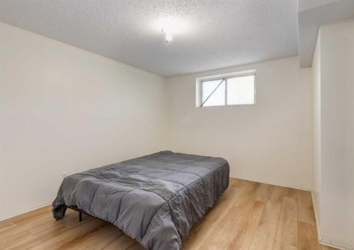 70 Allandale Close Se, Calgary, AB - Indoor Photo Showing Bedroom