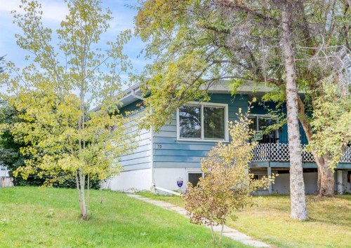 70 Allandale Close Se, Calgary, AB - Outdoor
