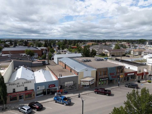 4912 50 Avenue, Olds, AB 