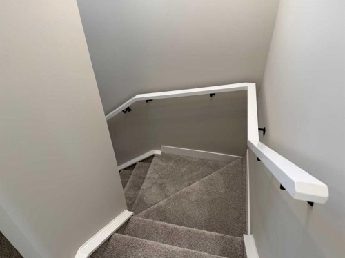 302 Sundown Road, Cochrane, AB - Indoor Photo Showing Other Room