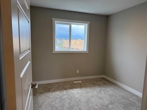 302 Sundown Road, Cochrane, AB 