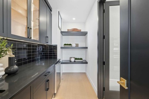 1321 10 Avenue Se, Calgary, AB - Indoor