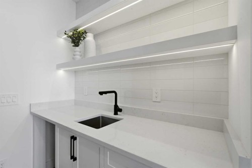 1321 10 Avenue Se, Calgary, AB - Indoor