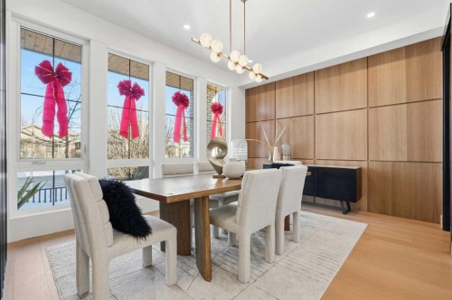 1321 10 Avenue Se, Calgary, AB - Indoor Photo Showing Dining Room