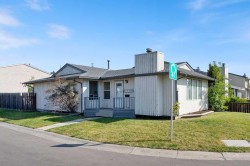 5812 22 Avenue NE Calgary, AB T1Y 4P7