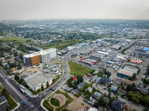 107 40 Avenue Ne, Calgary, AB - Outdoor With View