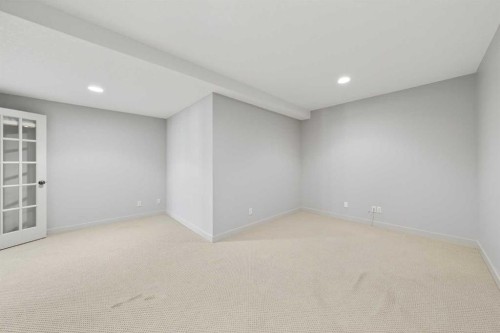 46 Valley Ponds Way Nw, Calgary, AB - Indoor Photo Showing Other Room