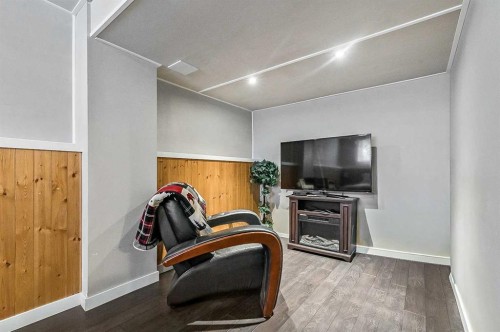 36 Millside Way Sw, Calgary, AB - Indoor