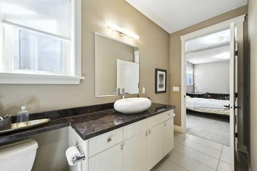 16 Spring Valley Lane Sw, Calgary, AB - Indoor Photo Showing Bathroom
