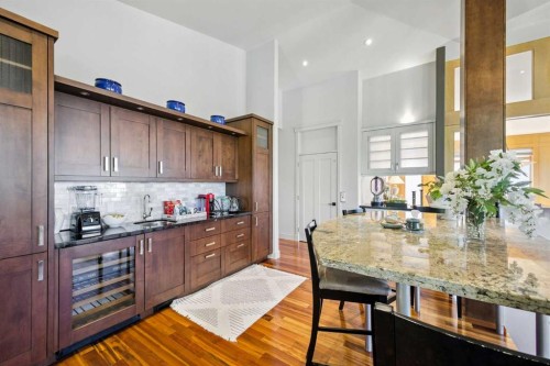 16 Spring Valley Lane Sw, Calgary, AB - Indoor