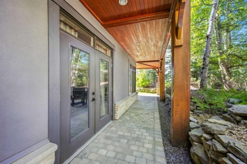 16 Spring Valley Lane Sw, Calgary, AB - Outdoor With Exterior