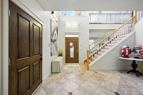 16 Spring Valley Lane Sw, Calgary, AB - Indoor Photo Showing Other Room