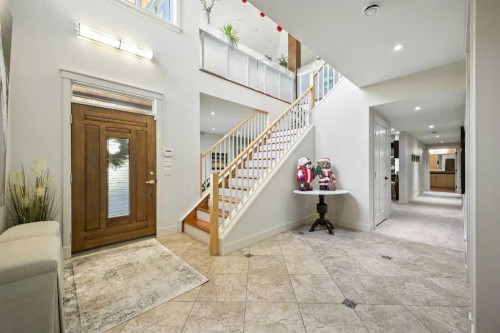 16 Spring Valley Lane Sw, Calgary, AB - Indoor Photo Showing Other Room