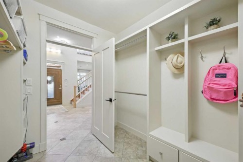 16 Spring Valley Lane Sw, Calgary, AB - Indoor Photo Showing Other Room