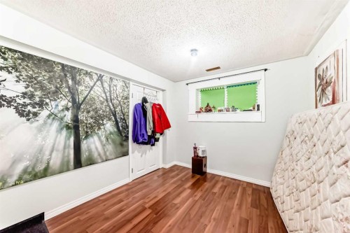 203 Penbrooke Close Se, Calgary, AB - Indoor Photo Showing Other Room