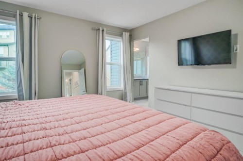 593 Nolan Hill Boulevard Nw, Calgary, AB - Indoor Photo Showing Bedroom