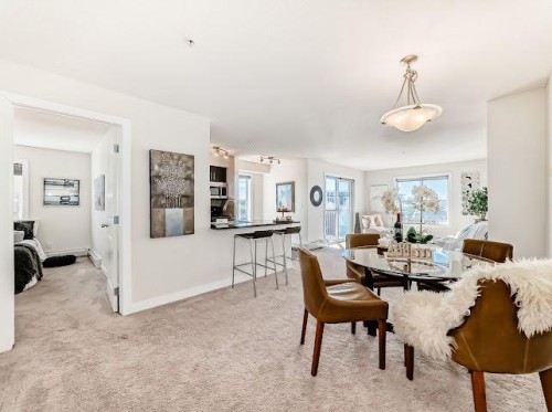 2340-81 Legacy Boulevard Se, Calgary, AB - Indoor Photo Showing Dining Room