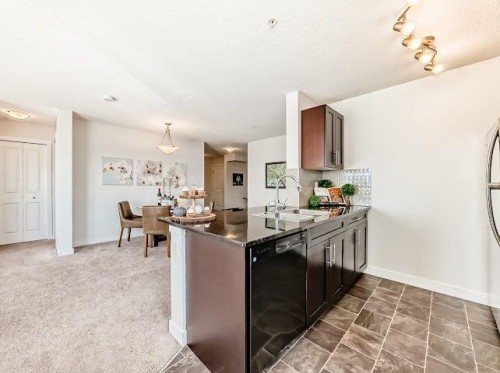 2340-81 Legacy Boulevard Se, Calgary, AB - Indoor Photo Showing Kitchen