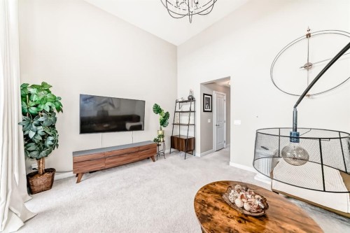 516 Sage Hill Grove Nw, Calgary, AB - Indoor Photo Showing Other Room