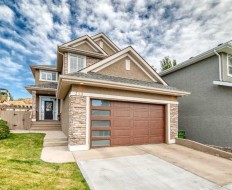 213 Springbluff Boulevard SW Calgary, AB T3H 5R5