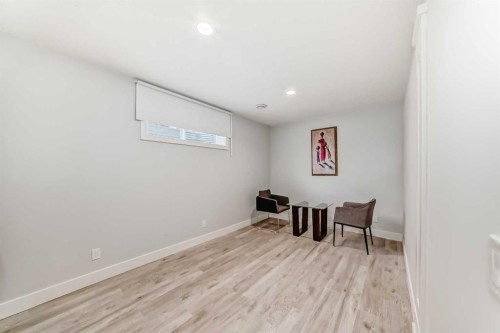 213 Springbluff Boulevard Sw, Calgary, AB - Indoor