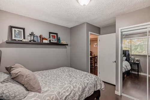 554 Whitehill Place Ne, Calgary, AB - Indoor Photo Showing Bedroom